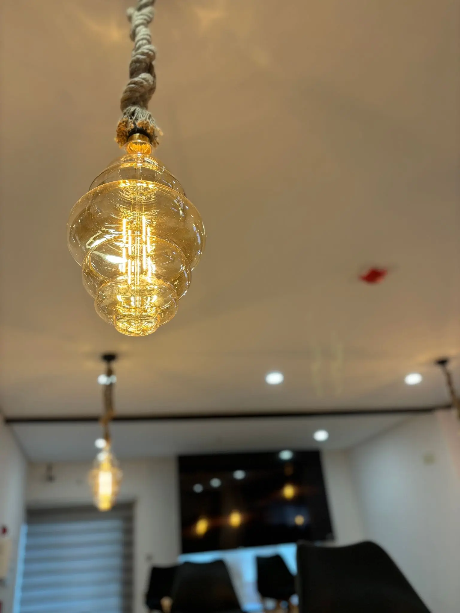 Esplanada exterior do restaurante Casa Janica em Azeitão